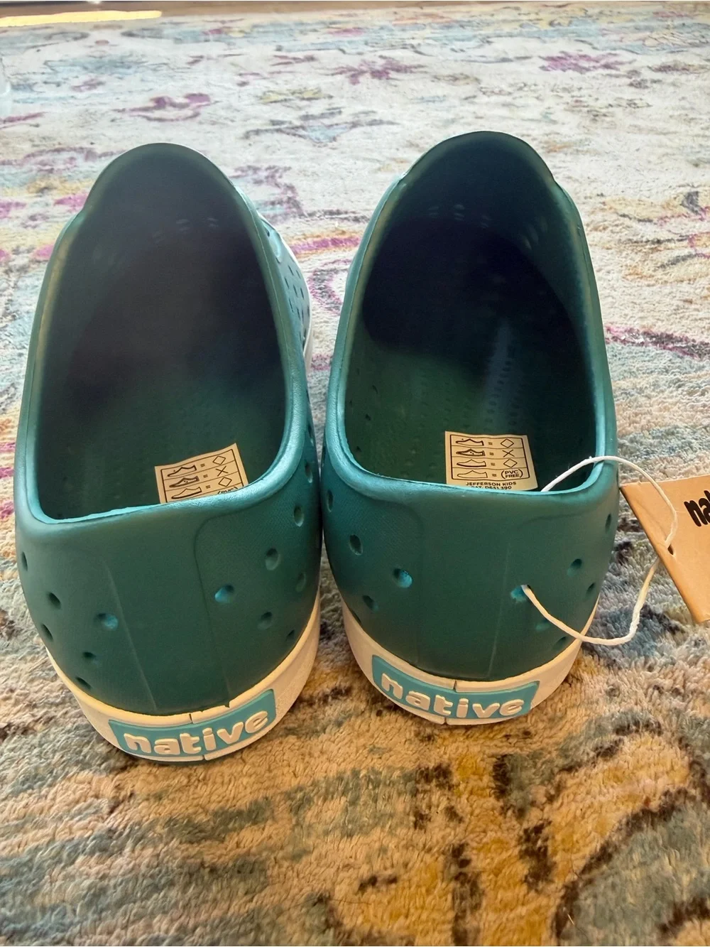 “Native Jefferson Kids Junior 2 Patina Green Shell White Slip On NWT Retired”